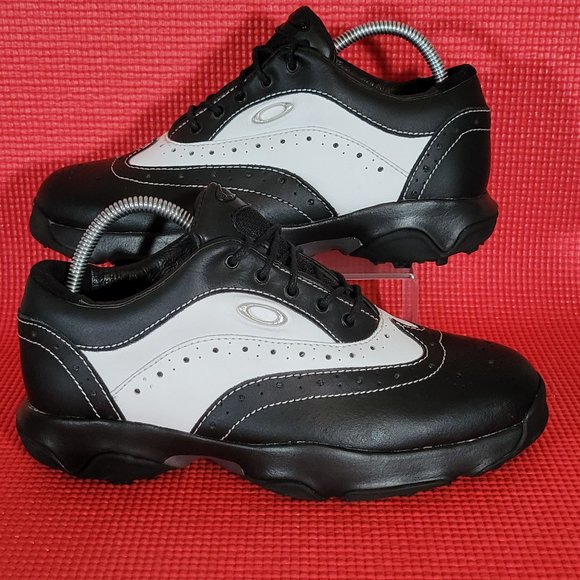 Oakley Shoes - Oakley Black/White Leather Golf Shoes - Men's Size 6 or Women's Size 7.5